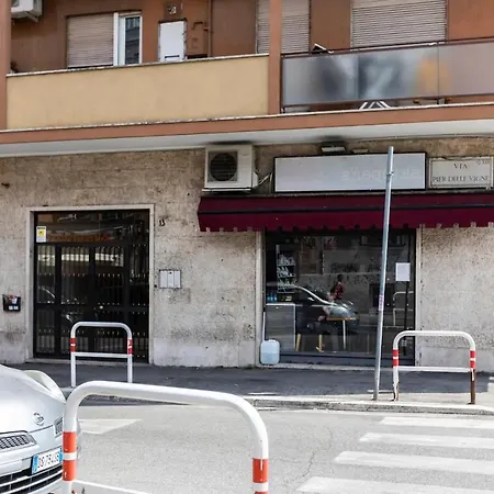 Apartment Cornelia House *